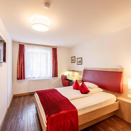 Gastagwirt Otel Eugendorf Dış mekan fotoğraf