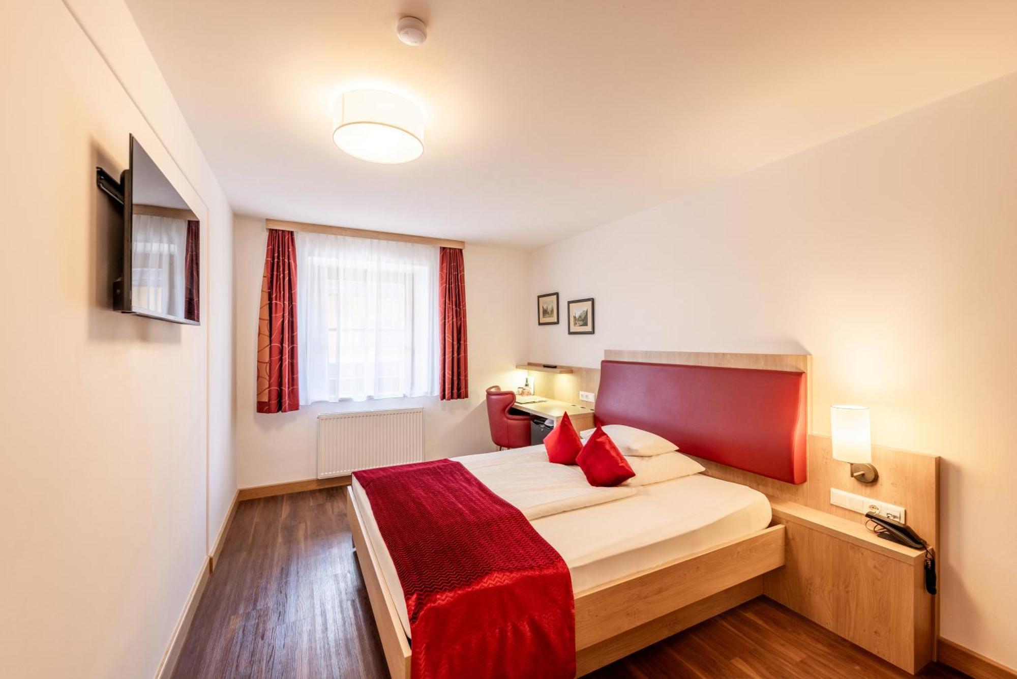 Gastagwirt Otel Eugendorf Dış mekan fotoğraf